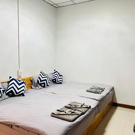 Lungwang Guest House Ban Rak Thai Exteriör bild
